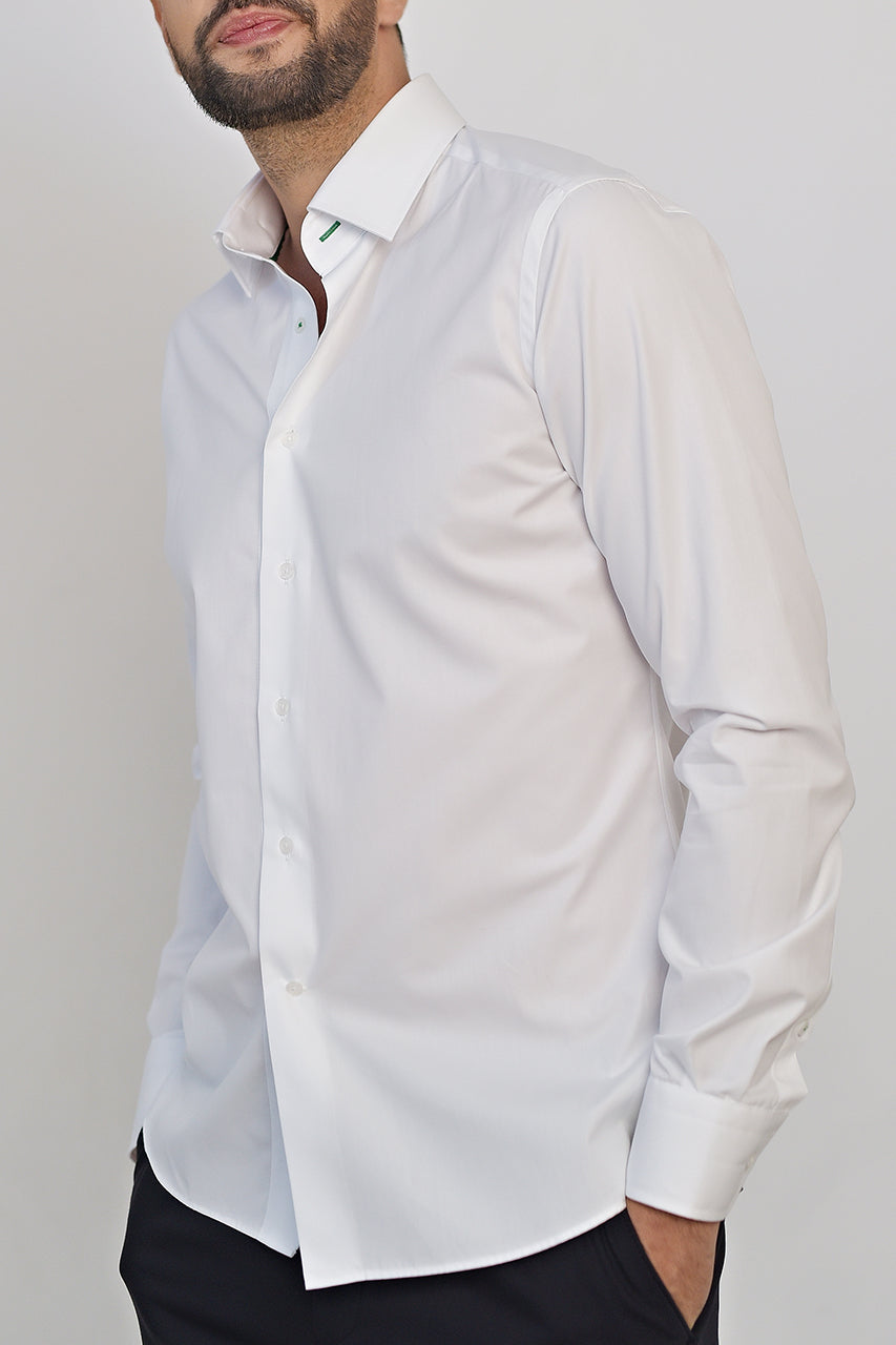 White relaxed elegant white shirt with detail & active temp control