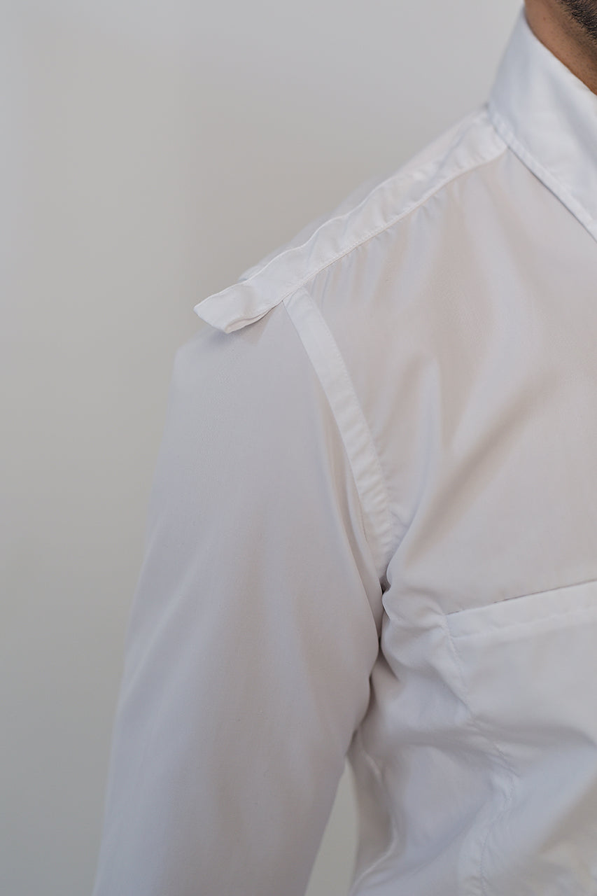 White cotton army look shirt with functional pockets